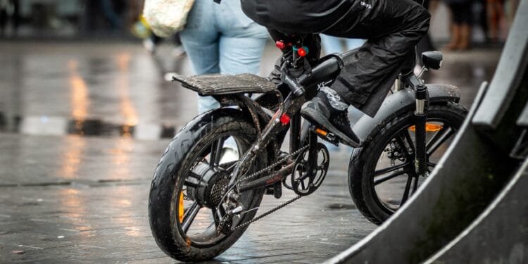 Fatbikes geweerd uit Vondelpark in Amsterdam: boete van 115 euro, 29 gemeenten kijken mee