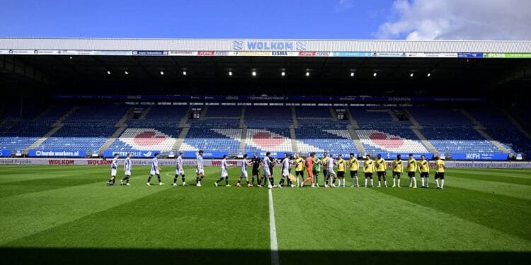 NAC wint gestaakt duel met Heerenveen in leeg Abe Lenstra Stadion