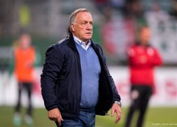 Voetbalbond Curaçao bevestigt terugkeer Advocaat als bondscoach