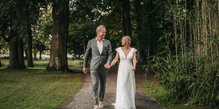 Martijn uit MAFS deelt trouwplannen met 27 jaar jongere vriendin: ‘Alles klopt’