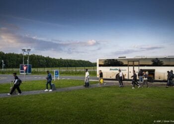 Asielzoekers voor wie geen plek is in Ter Apel gaan naar Gieten