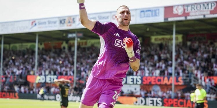 Ajax na winst tegen FC Utrecht naar voorronde Conference League