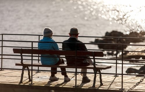 Government drops plan to raise retirement age faster: NOS