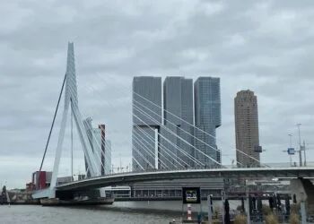 Rotterdam’s Erasmusbrug closes for five weeks for repairs