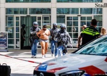 28-jarige Hagenaar aangehouden na bommelding stadhuis