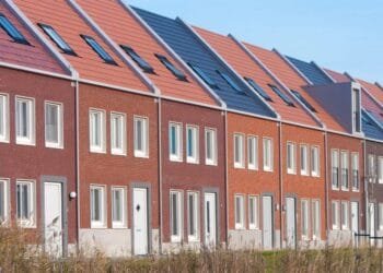 More homes get building permits but fewer are built: CBS