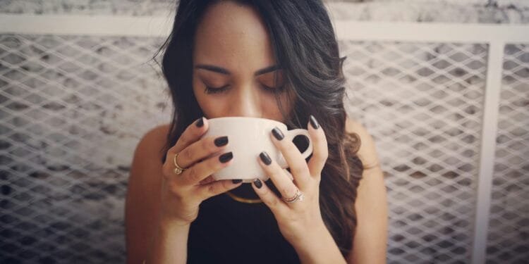 Wetenschappers ontdekken 1 opvallend effect van cafeïne: geheugen herstelt deels na slaaptekort