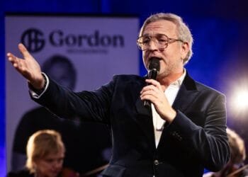 Strafrechtadvocaat Job Knoester ergert zich groen en geel aan nieuwtjes over Gordon: ‘Als hij een scheet laat…’