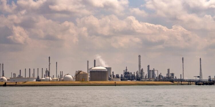 Dow to cut 600 jobs in the Netherlands, citing high energy costs