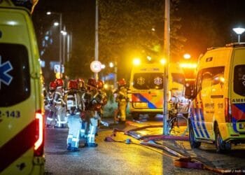 Meerdere gewonden na explosie bij flatgebouw Amsterdam Nieuw-West