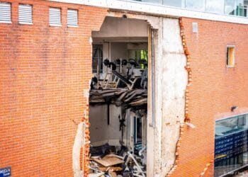 Eigenaar sportschool Amsterdam kan explosie nauwelijks bevatten