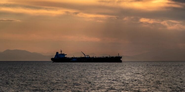 Dutch imports from the Gulf more than halve as Hormuz stays shut