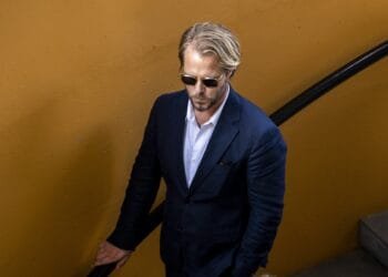 Journalist Jan Uriot over show Thijs Römer (47) in het theater: ‘Hoe moet dat voor slachtoffers zijn?’