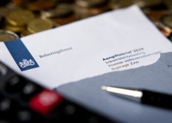 Inspectie slaat alarm: mensen die geen belastingaangifte doen, betalen vaak duizenden euro’s te veel