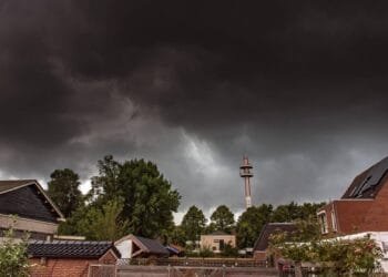 Ook code oranje in Brabant en Zeeland om onweer