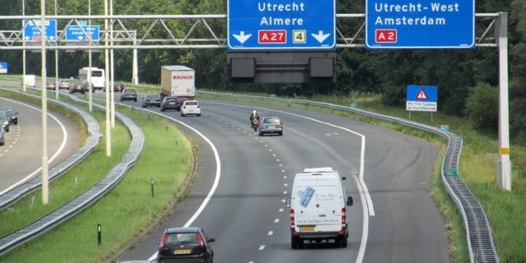 A27 motorway to close for four weeks for road widening work