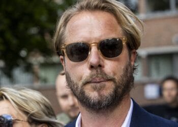 Demonstratie bij theatershow Thijs Römer, maar ook: ‘Een indrukwekkende voorstelling’