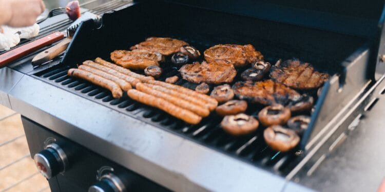 Bart (43) in Burenruzies: ‘De buren organiseerden een buurtbarbecue, maar wij waren als veganisten niet welkom’