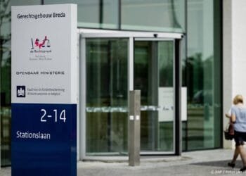 Zittingen van rechtszaken in provincies met code rood geschrapt