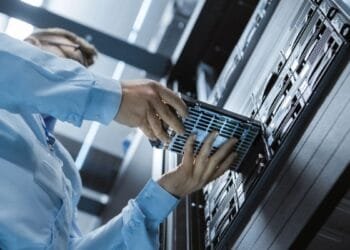 Fewer Dutch firms hit by cyberattacks, but AI threats loom