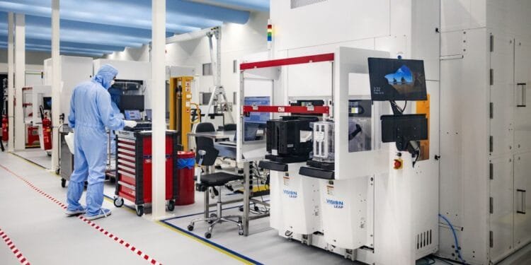 Chip firm Nearfield raises $380m in boost for Dutch deep-tech