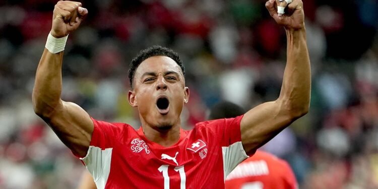 Zwitserland na winst op Algerije naar achtste finales WK voetbal