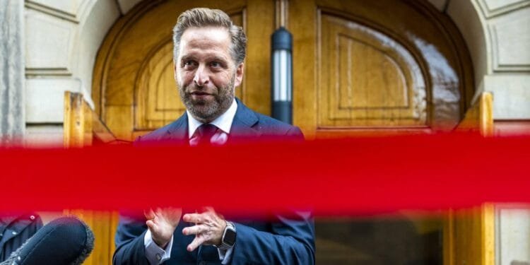 Volgende coronaverhoren met De Jonge, Keijzer en Maurice de Hond