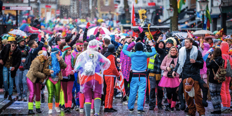 Provincie Limburg investeert 4 ton in carnavalsverenigingen: ‘Levert een bijdrage aan cultuur en maatschappij’