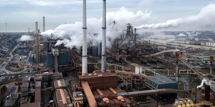OM vervolgt Tata Steel voor opzettelijke vervuiling