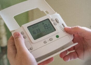 Overstap van variabel naar vast energiecontract kan je tot 430 euro opleveren