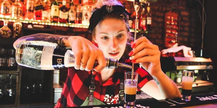 Jongeren kiezen andere vakantiebaantjes dan voorheen: horeca niet meer zo populair