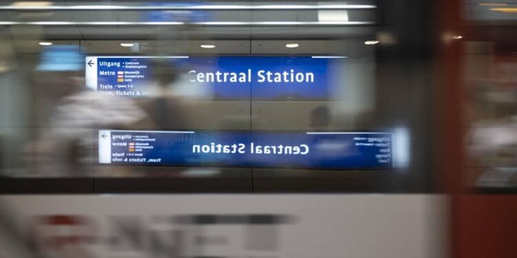 NS en ProRail willen grenzen stellen aan demonstraties op stations: mogelijk aparte protestlocaties voor minder overlast