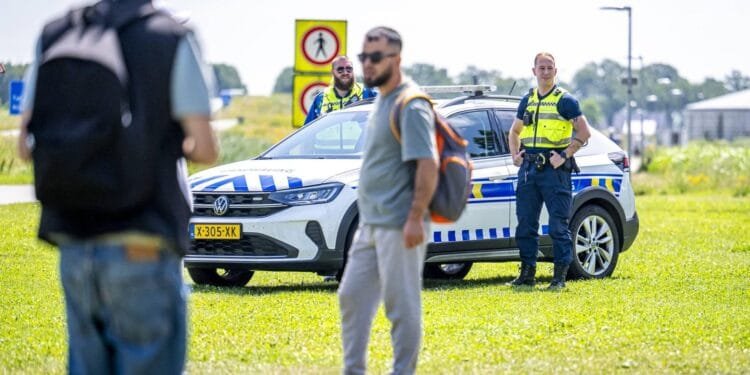 Persoon aangehouden na vechtpartij bij aanmeldcentrum Ter Apel