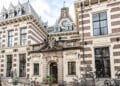 Binnenkijken bij Giel Beelen: voormalige kloosterkapel van 1,1 miljoen euro straalt complete rust uit
