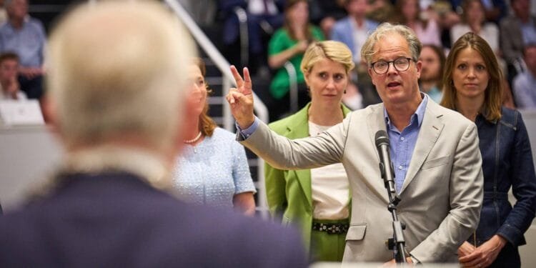 Henk Harms mag aan de slag als wethouder in Den Haag