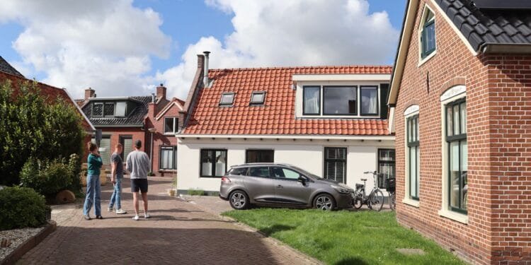 Hypotheekrente blijft opvallend laag: volgens De Hypotheekshop betalen spaarders daar mogelijk de rekening voor