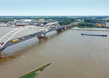 Major transport disruptions over A27 bridge safety warnings