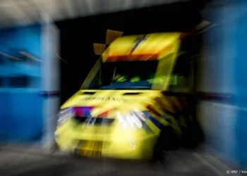 Twee mensen omgekomen bij auto-ongeluk in Dirksland, Zuid-Holland