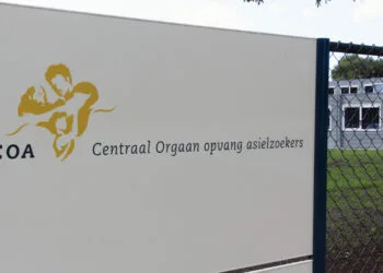 Asylum agency claims €185m from hotel reception middleman