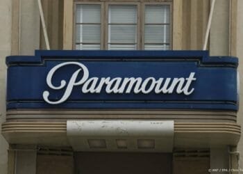 Rechter schort overname Warner Bros. door Paramount tijdelijk op