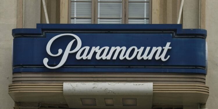 Rechter schort overname Warner Bros. door Paramount tijdelijk op