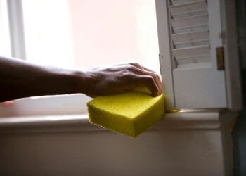 Nieuw onderzoek: huishouden kost gemiddeld 10 uur per week, maar in Groningen bijna 15 uur