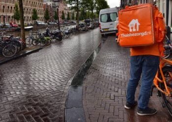 Thuisbezorgd hides costs and fakes discounts: consumer group