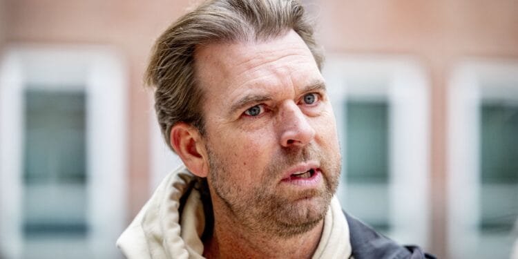 Zoon van Rutger Castricum werd online benaderd door oudere man: ‘Mijn bloed ging wel koken’