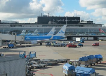 Profits at KLM up despite fuel cost increases