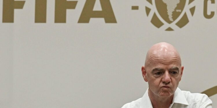 UEFA-landen boycotten FIFA als commercialiseringsplan blijft