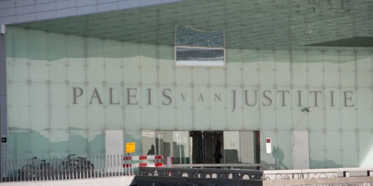 Hundreds of killers and rapists get sentence cuts over delays