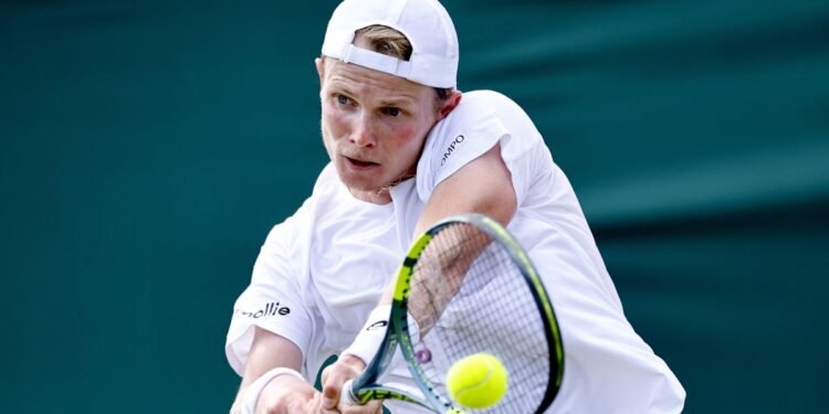 Dutch men out of Wimbledon singles after second round defeats