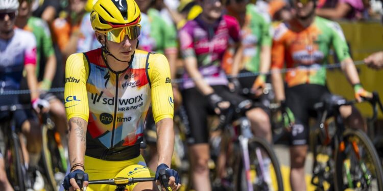 Wiebes sprint in Genève in gele trui naar tweede etappezege