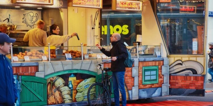Fast food outlets almost double in under 20 years
